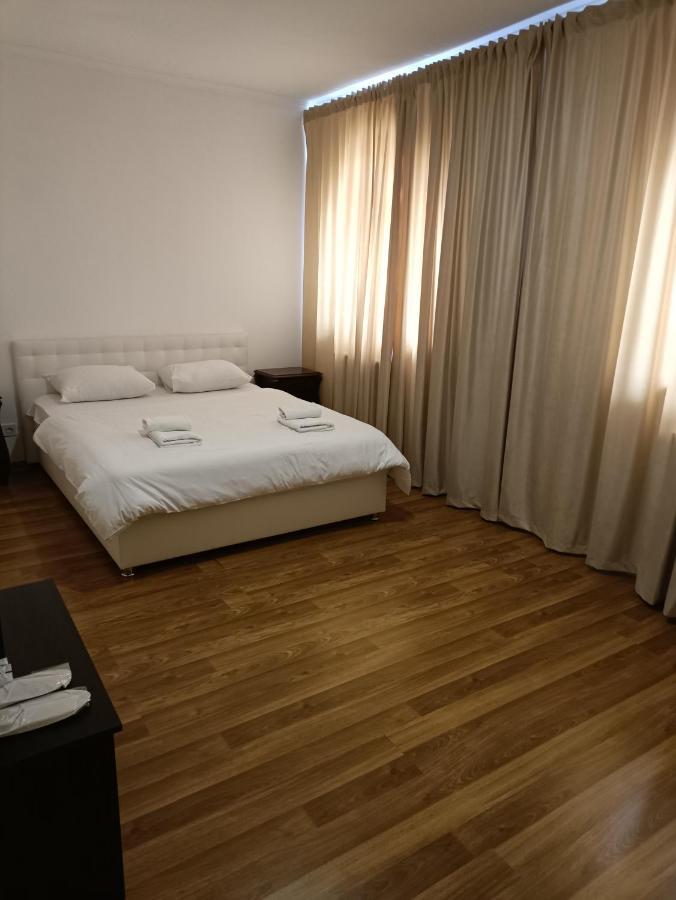Hotel Mirage Czerniowce Zewnętrze zdjęcie