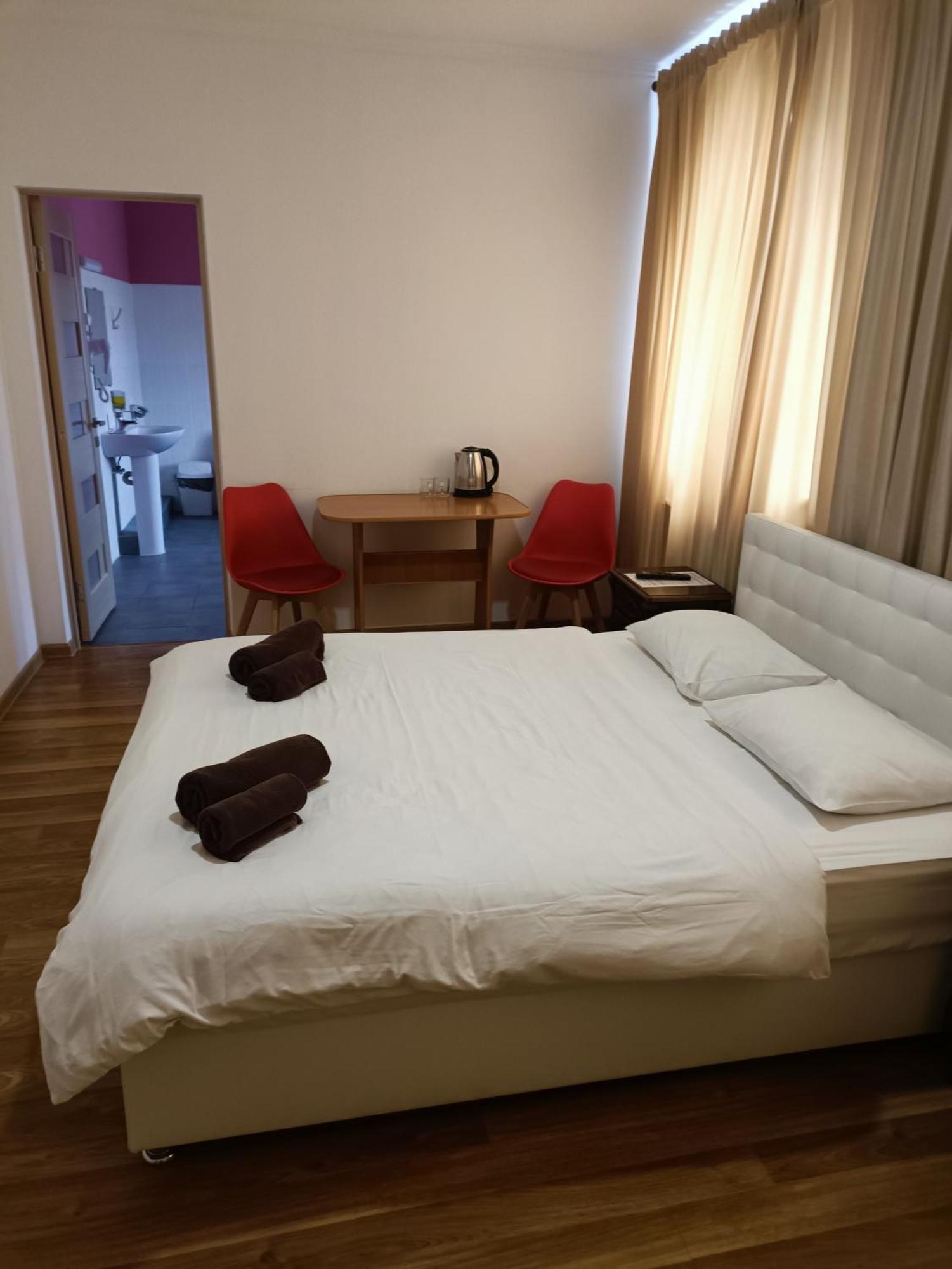 Hotel Mirage Czerniowce Zewnętrze zdjęcie